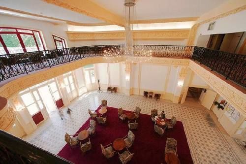 Terres De France - Le Splendid 3*
